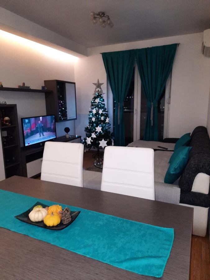 Omega Hotel Doboj Buitenkant foto