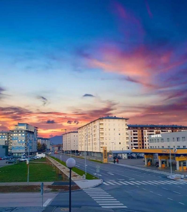 Omega Hotel Doboj Buitenkant foto